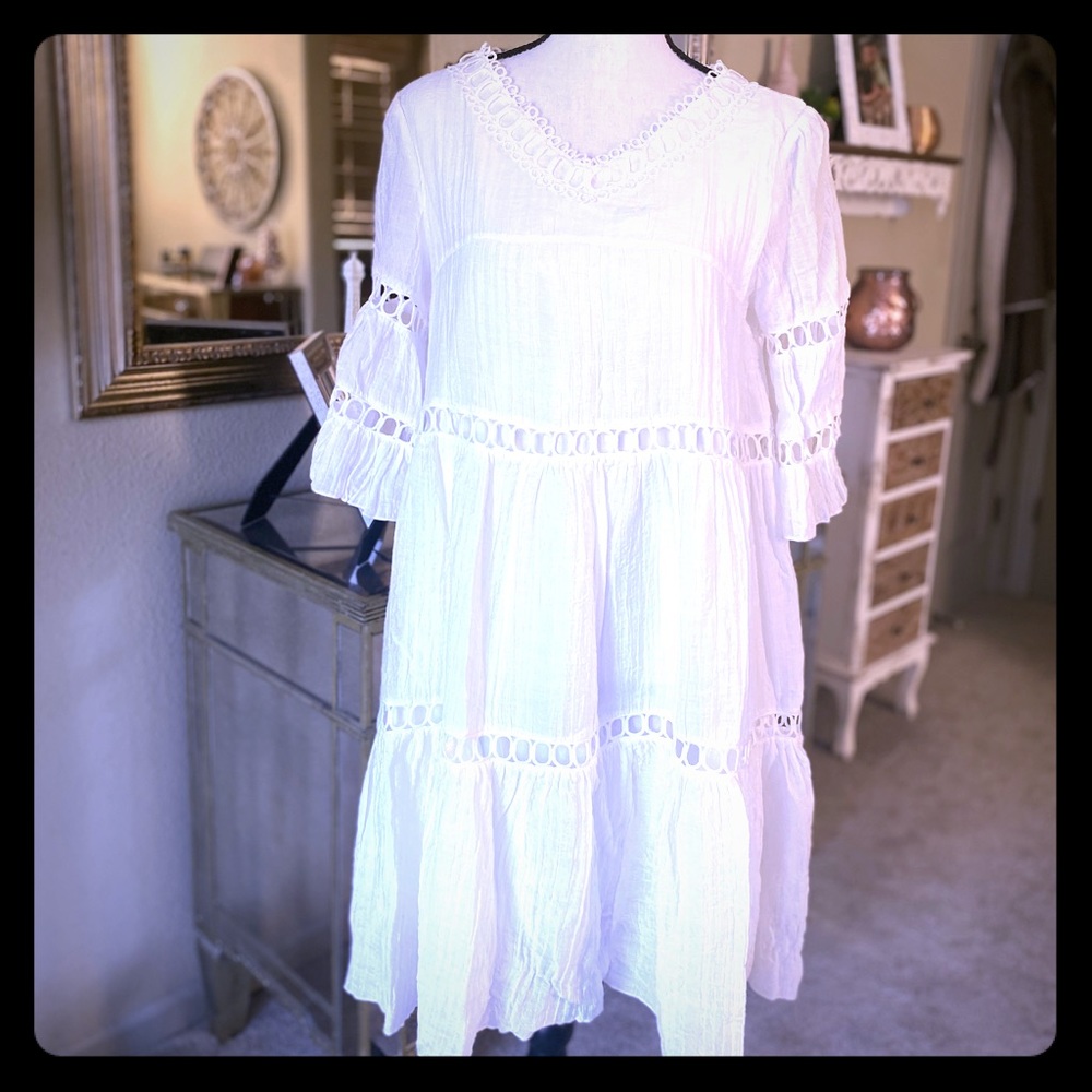 Anthro White Detailed Dress w/Unique Sleeves